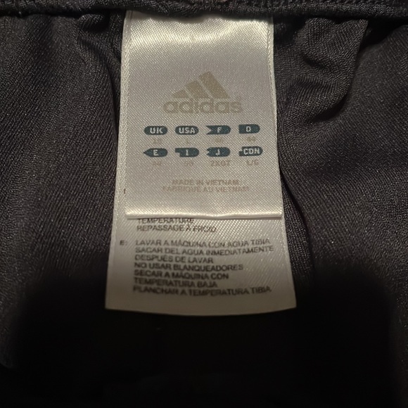Adidas Three Stripes Loose Fit Capri - Picture 4 of 5